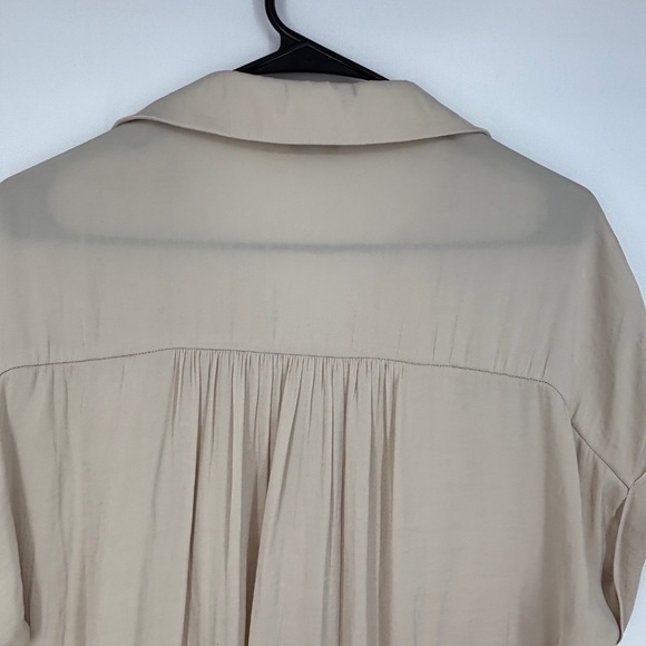 Naked Zebra Womens Large Button Front Shirt Light Beige Collared V-Neck Short Sl - Picture 6 of 8